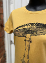 Load image into Gallery viewer, Ladies tee - Mushroom