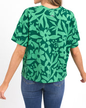 Load image into Gallery viewer, Stencil Floral Tee - Green