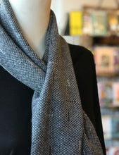 Load image into Gallery viewer, Cashmere/Merino Keyhole scarf - Charcoal