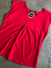 Load image into Gallery viewer, Smock Tee - Red