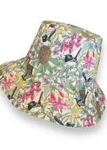 Load image into Gallery viewer, Summer Hat - Aussie Natives/Ecru